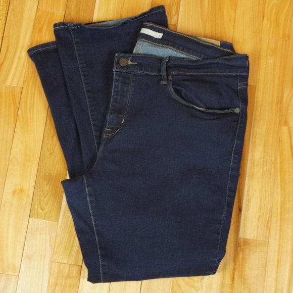 Levi's‎ Curvy Bootcut Dark Wash Jeans Waist 34 - Picture 1 of 7